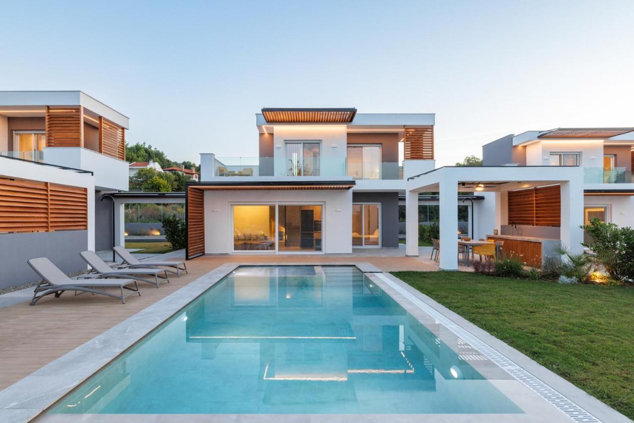 Summer Pearls Luxury Villas Polychrono Exterior photo